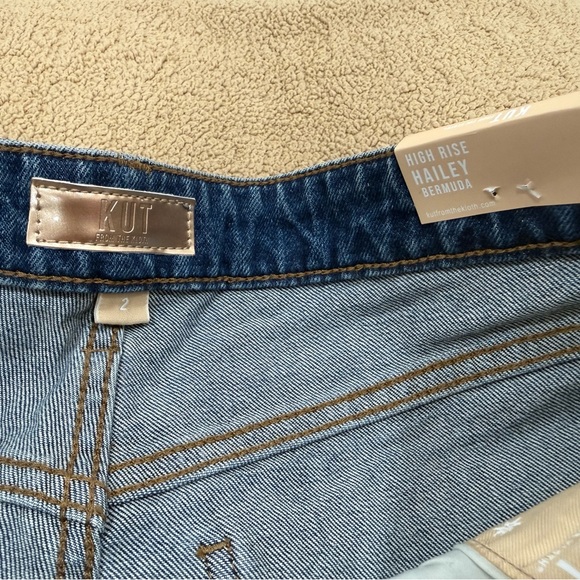 Kut from the Kloth Hailey High Rise Long
Bermuda - Picture 7 of 7